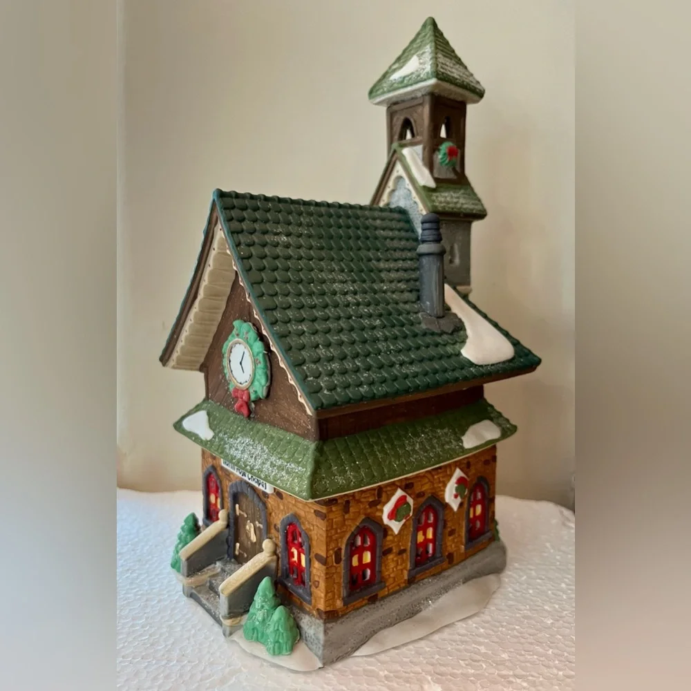 Department 56 North Pole Chapel - North Pole Series - Picture 3 of 6